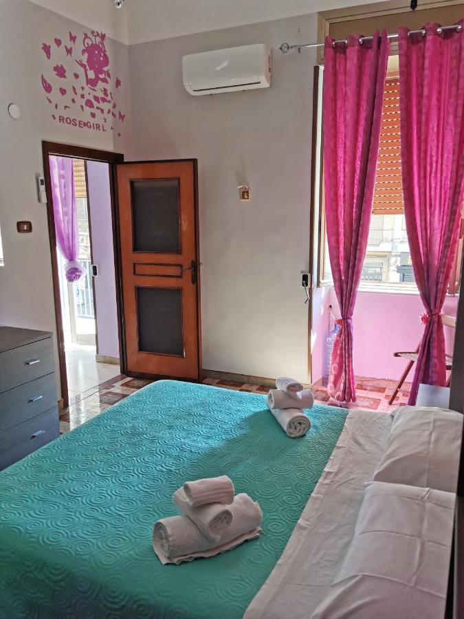 La Casa Di Aurora Apartment เนเปิลส์ ภายนอก รูปภาพ
